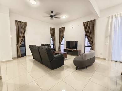 Double Storey Cluster / Almost Furnished / 4 Bed 4 Bath / Unblock View