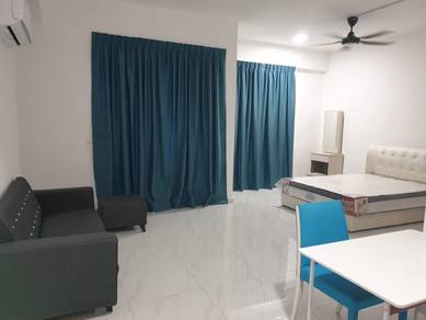 Equine Residence |fully furnished | Pool View FREE Ride to MRT