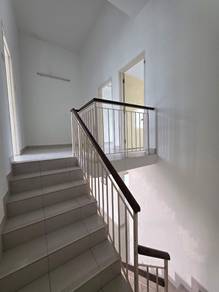 [F.Furnish 4R3B] 2Storey terrace Oakberry Taman pelangi semenyih 2
