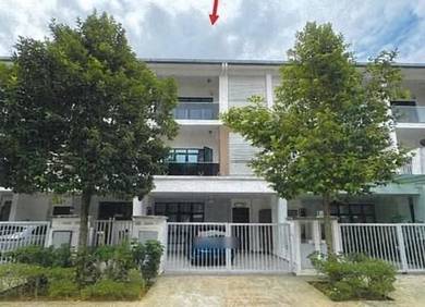 2.5-storey-Terraced-House-for-auction-Dengkil-Selangor