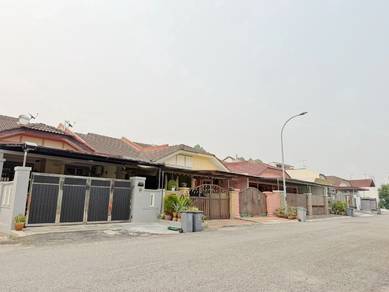 BukitIndah Single Storey|Walk to CW BusStop👍🏻Condition|3B2B Freehold