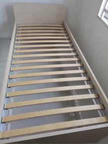 lkea bedstead 