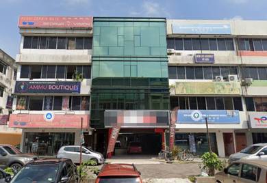 Shoplot in front MRT Station Batu 11 Jalan Balakong Cheras for rent