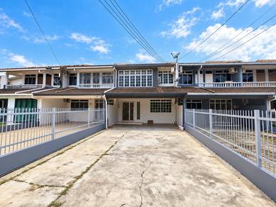 Jalan Durian Burung Double Storey Terrace Intermediate House FOR SALE