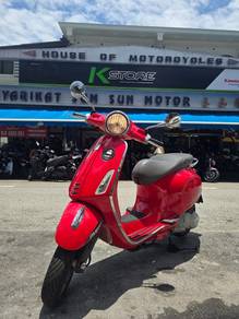 Scooter 15 VESPA PRIMAVERA 150 