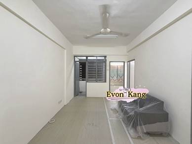 Permai Jaya @ Tanjung Bungah 700SF Partially Furnished Good Condition