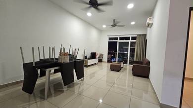 Larkin M Condominium 3 Bedroom Good Condition For Sale