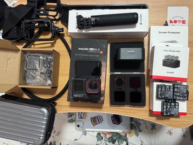 Insta360 Ace Pro 2 Combo Full Set