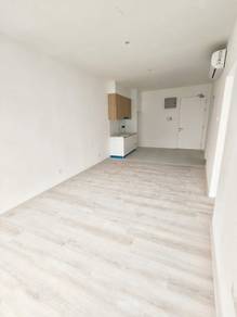 Milano 8 Condominium for Sale, Tower 1, Lvl 18, 2 parking lot