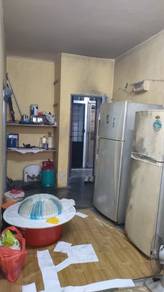 Shop Apartment (1st Floor) Taman Saujana Puchong, Bandar Putra Permai