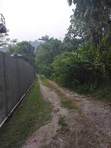 Ulu Yam Mainroad. 130 acres. River running across the Land
