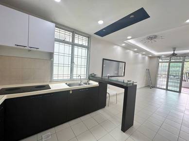 Cheap / Lake View Suites @ Austin / Ground Floor / Extra Land Balcony