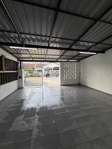 Rumah cantik di Tanjong Minyak Melaka teres setingkat untuk dijual
