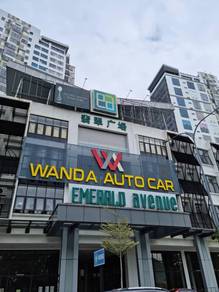E Suite-Designer Suite @ Emerald Avenue
