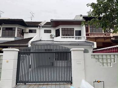 House For Rent / Taman Daya / 2 Storey Terrace / Jalan Rumbia / Jb