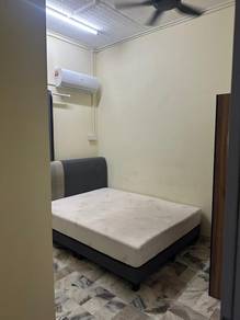 Bungalow Master Room for Rent (LARKIN AREA)