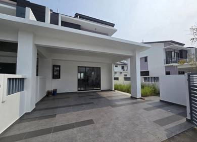 Double Storey - End lot Garden Home @ Robin, Bandar Rimbayu