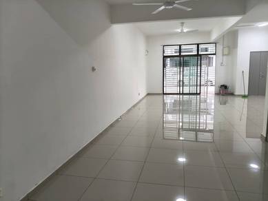 Rumah Luas Selesa Disewa