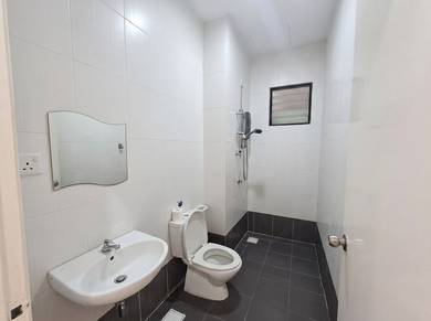 Corner Unit with Wide High Ceilings with Big Yard USJ 1 Subang Jaya