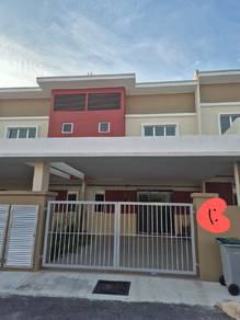 Rumah Dua Tingkat Untuk Disewa 