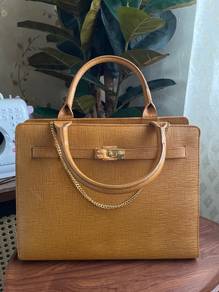 Vintage Style Brown Leather Handbag