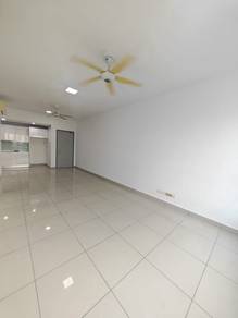 Tropez Residences @ Danga Bay Condominium Sea View Freshly Repainted