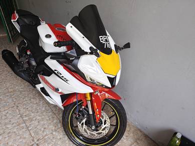 YZF-R15 motor dlm keadaan baik tiada masalah Dan tiktop