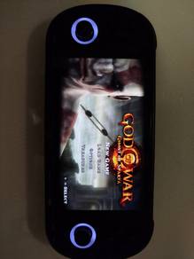 like new trimui smart pro s. PSP, DC etc.