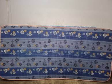 Used Single Matress For Sale 