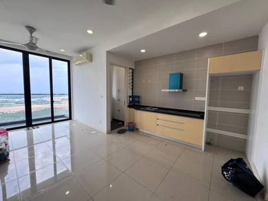 D’Pristine / Medini / 2 Bed 2 Bath / Partially Furnished / Good View