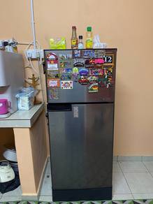 peti 2 pintu jenama sharp