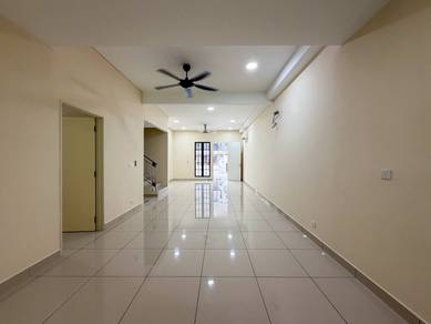Townhouse 1 ½ Tingkat, Monet, Sunsuria City, Kota Warisan Untuk dijual