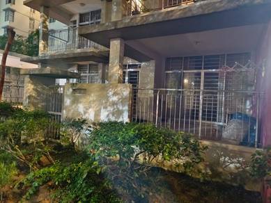 Midfields Condo Garden Unit