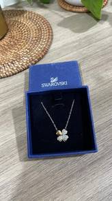 Swarovski Clover Pendant Necklace