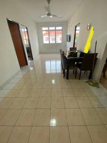 Camelia Court Apartment (HOT AREA)
