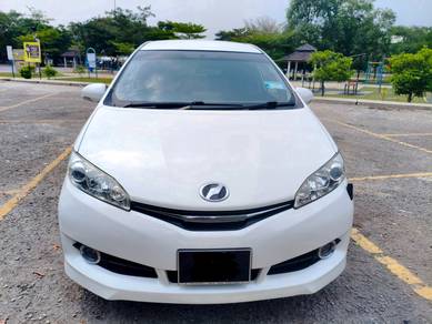 feature ad Toyota WISH 1.8 (A) Facelift Metallic 8 Air bags