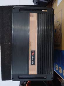 Amplifier dan speaker Nakamichi