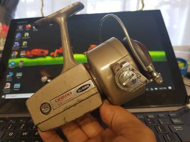 Solid Construction Daiwa 7500H Old Fishing Reel