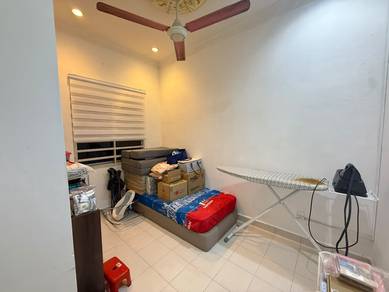 Renovated Unit 1.5 Storey Terrence House@Sierra Perdana