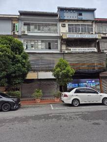 Ground Floor Shop Lot (Quarter Portion) for rent