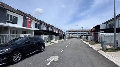 Double Storey House/Puri Residences @Nusa Damai/4Room 