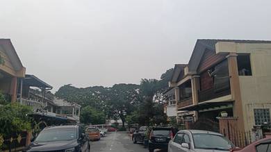 GOMBAK TMN SELASEH ( FASA 1 ) RUMAH 2 TKT Utk Di jual