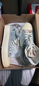 Converse Shoes for sell
