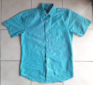 Kemeja Dockers