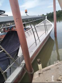 Suzuki 225 sampan 33 kaki lebar 8 kaki