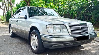  Mercedes Benz  W124 (A) Masterpiece E280 2.8