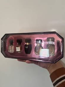 Perfume Set - Victoria's Secret 