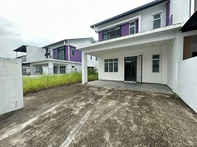 Taman Pulai Mutiara Lavender Type 32x70 Cluster House 4R3B Near Tuas