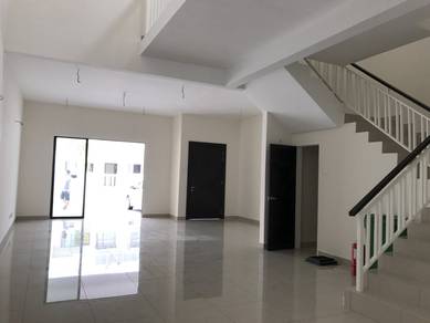 Bandar Puteri Bangi 2 Storey House For Sale/Rent