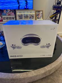 PICO 4 Ultra VR Headset (12GB RAM / 256GB Storage)